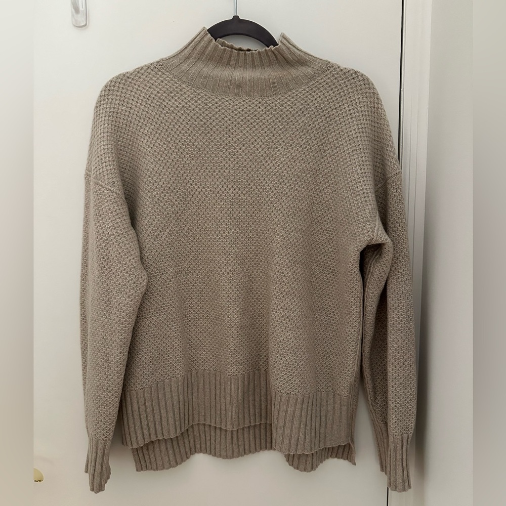 Everlane Cashmere Sweater